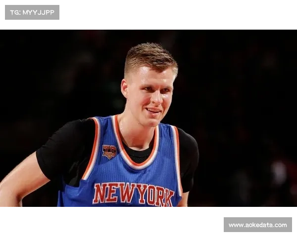 老鹰半场领先21分约翰逊18+7波尔津吉斯13分团队胜利